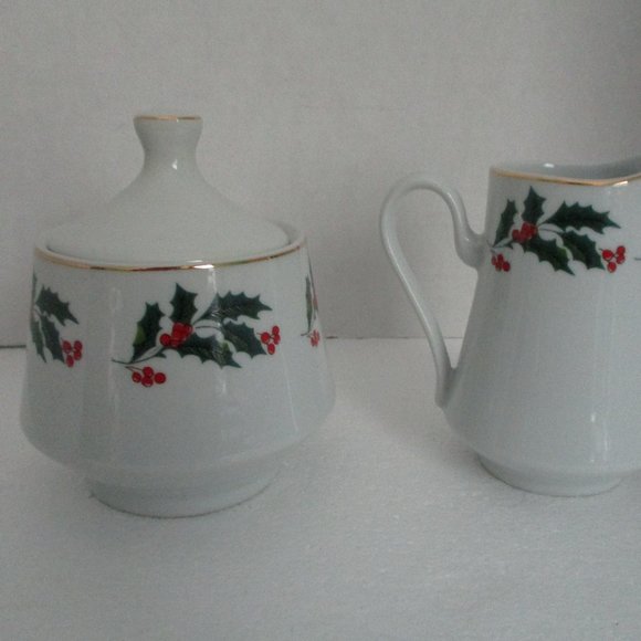 Porcelain Sugar & Creamer Christmas Set - Picture 5 of 14